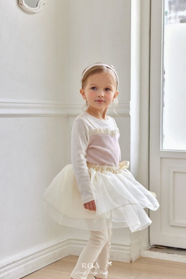 F829EF33-6B23-468C-B6AA-8CF22F369107 〖預購〗輕霧雙層紗裙