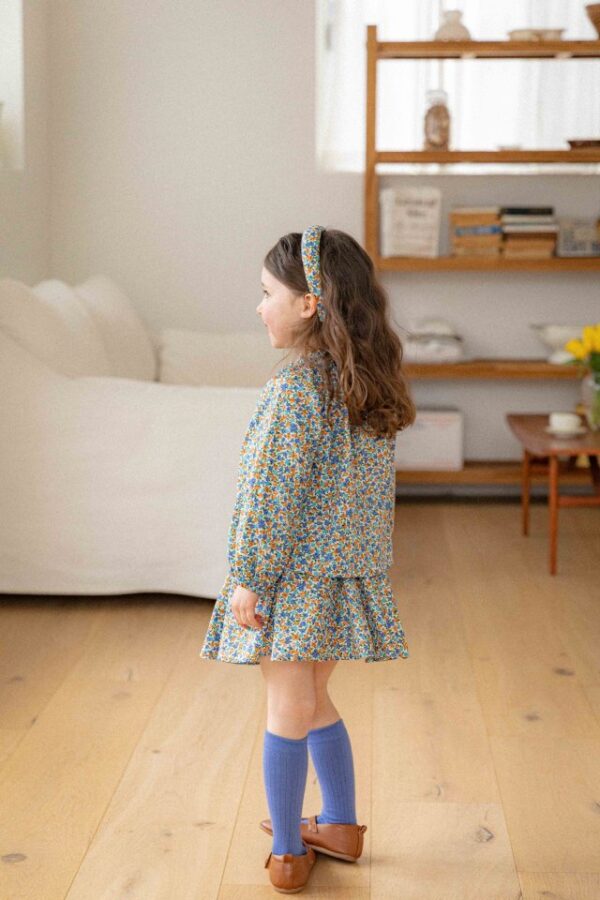 F8C33E7E-E5CD-4D12-A969-CFA055CED7D6 〖預購〗蕾娜花霧襯衫