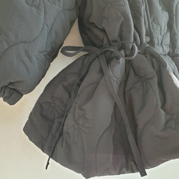 FC06CEE0-585D-47AE-96B9-8A56134B2427 ❄️ 蝴蝶結壓紋收腰澎澎鋪棉外套