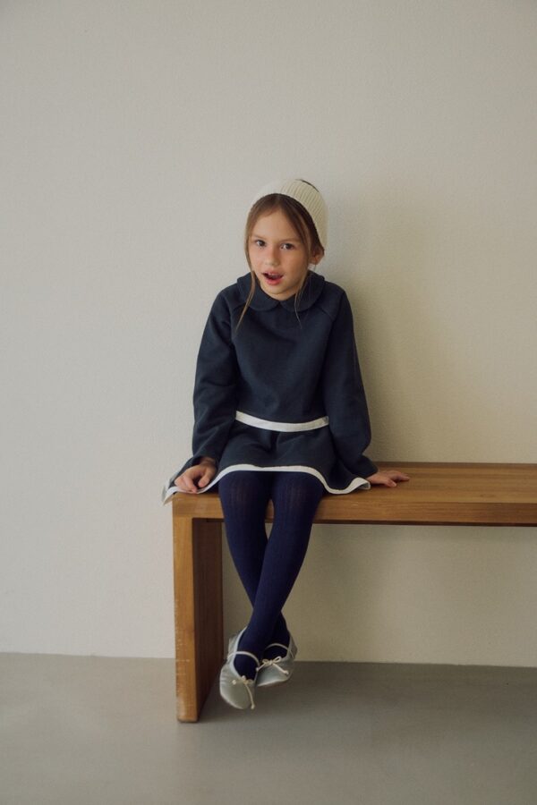 FD037947-61C9-4FD1-A560-9BEBAFE3471E_1_105_c ❄️ 小領片俏皮套裝