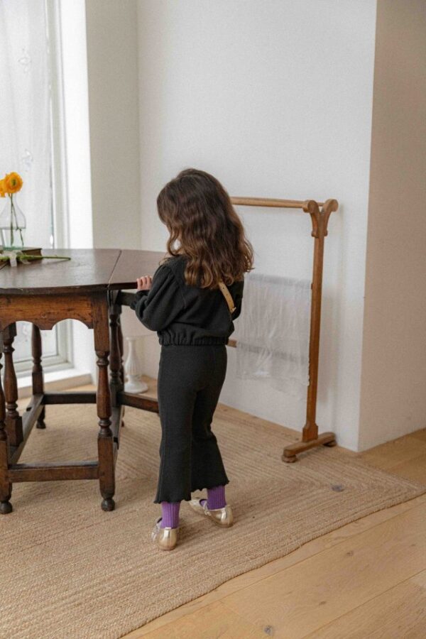 FD8492A2-BFEE-4B3F-943A-A3A431E7A387 〖預購〗法式柔線靴型褲