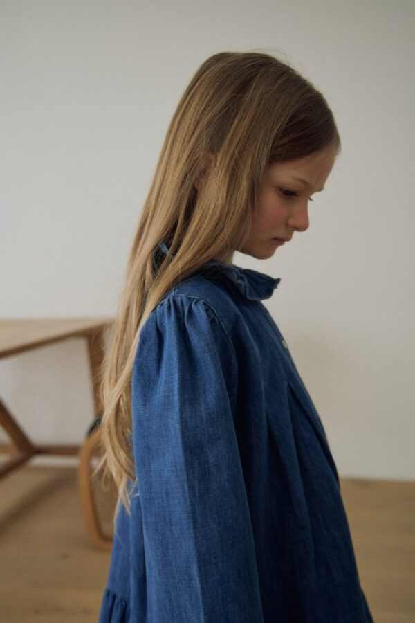 1AF0B92E-F9CA-48D9-AE44-11F76494CEC6 〖預購〗Lily 拾光質感水洗丹寧連身裙