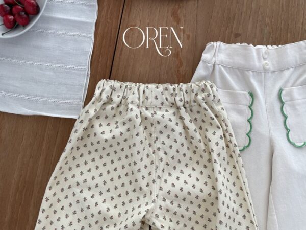 202DFDF2-D866-4A1B-8F61-52CC34E13023 〖預購〗兒童鈴鐺刺繡褲