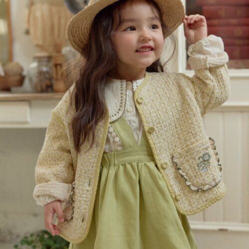 24B6CD25-F9FA-451A-8828-E4D97F522459 〖預購〗Maison 絎縫外套