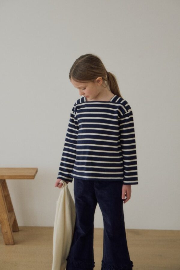 26650939-92F6-40B4-A2E0-B1F776805076 〖預購〗歲月水洗經典橫條紋上衣