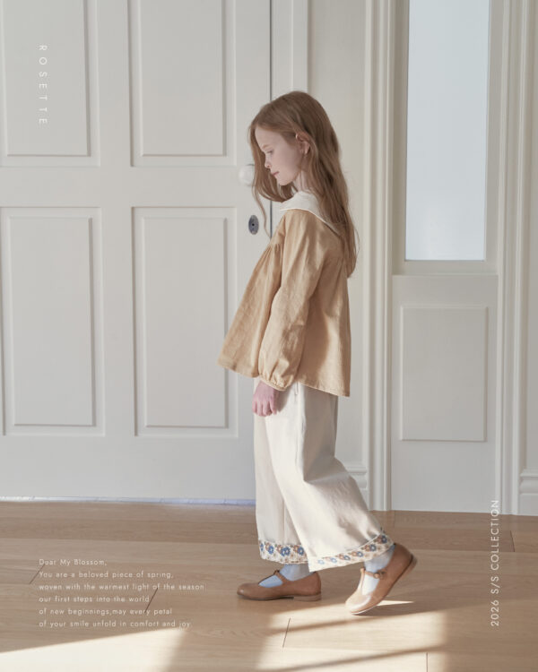 28E0E978-27C2-46C5-A022-3E6A7A73131B 〖預購〗May 恆藍質感水洗直筒牛仔褲