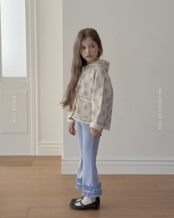 2B1B242E-77F5-4C16-85E9-47FD03289050 〖預購〗Humming 氧氣蕾絲邊連帽外套