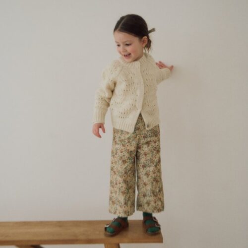 2C70E934-15BE-4292-AA83-13CCC445BFCA 〖預購〗Koi 花綻碎花滿版質感長褲