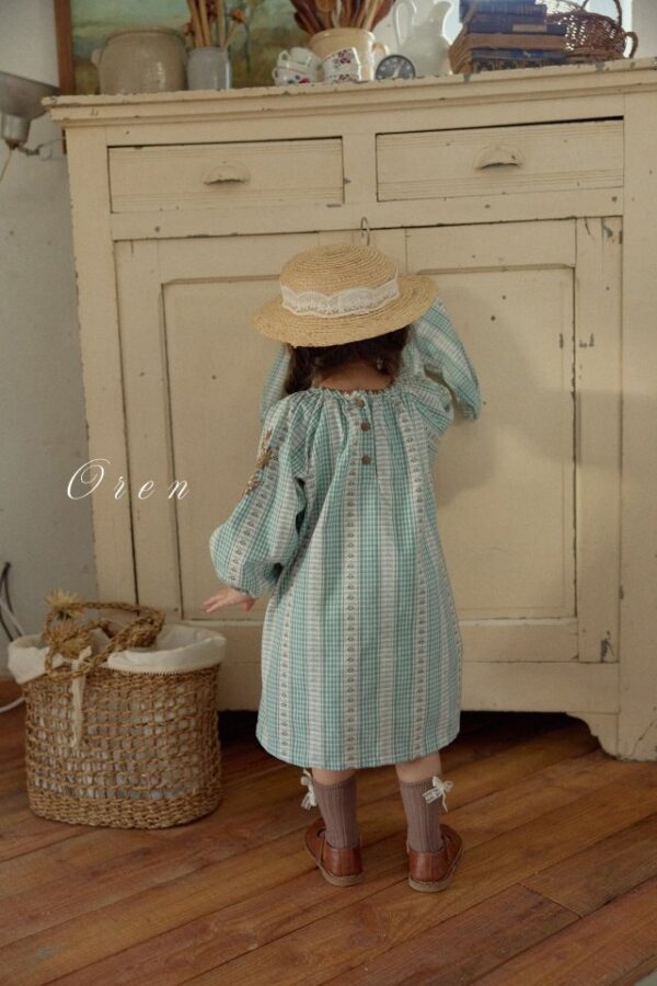 36F993F3-2E45-4913-B308-049282E5EAEC 〖預購〗Cefuri 復古格紋洋裝