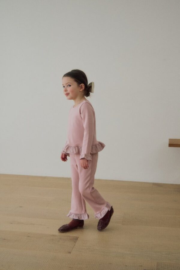 3A0C0335-D8E3-4A09-83BA-BB28B8A0CE81 〖預購〗Alto 荷葉邊飾套裝