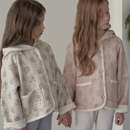 3B4C561E-50CB-4C49-AC52-A764D29CD6DF 〖預購〗Humming 氧氣蕾絲邊連帽外套