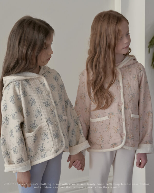 3B4C561E-50CB-4C49-AC52-A764D29CD6DF 〖預購〗Humming 氧氣蕾絲邊連帽外套