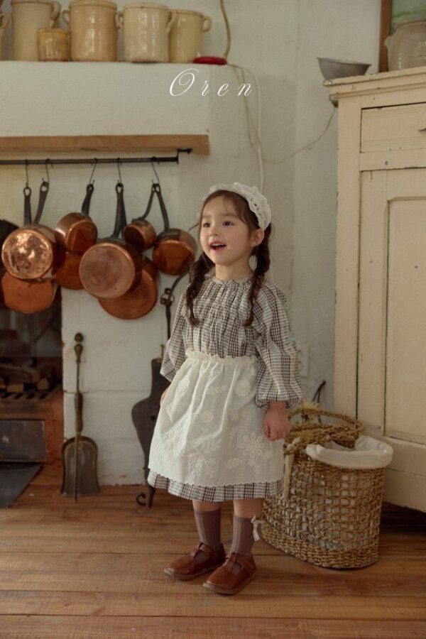 3C38D51A-B80B-45EC-8A12-284FB78E6140 〖預購〗Cefuri 復古格紋洋裝