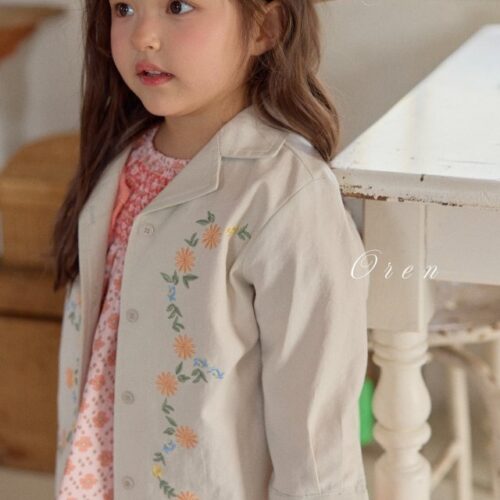 41792390-4EED-4E75-A0BB-654488D48E42 〖預購〗復古質感織紋外套