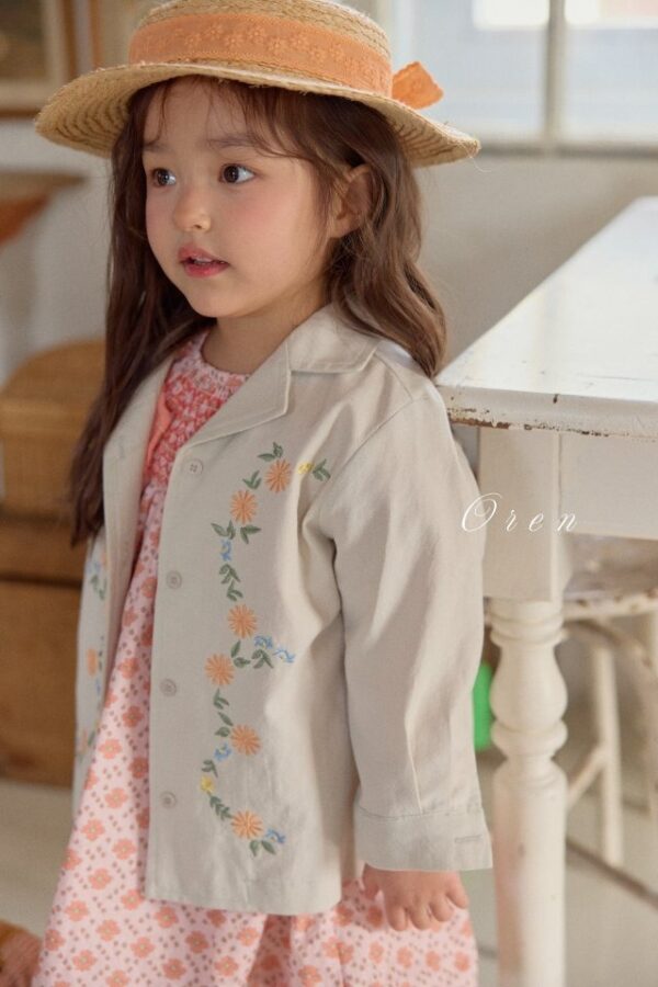 41792390-4EED-4E75-A0BB-654488D48E42 〖預購〗復古質感織紋外套