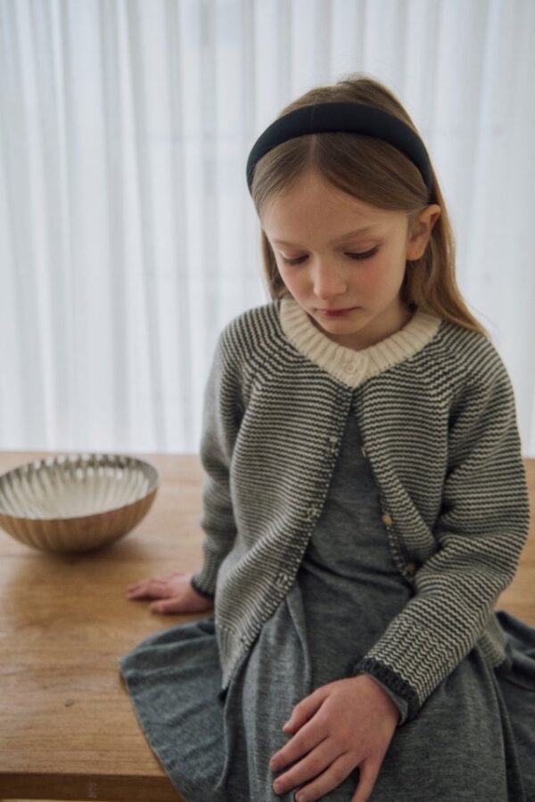 4A02CFBB-E9E9-4BEC-932C-0ACC0FFF08E7 〖預購〗復古撞色邊飾經典外套