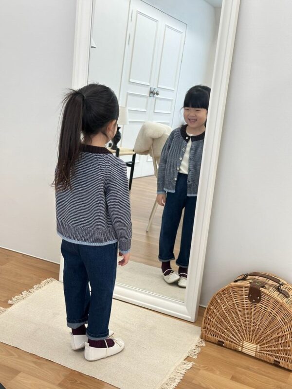 5072ED5F-62A8-45D5-84E9-55AD431A795F 〖預購〗經典恆藍翻摺邊質感牛仔褲