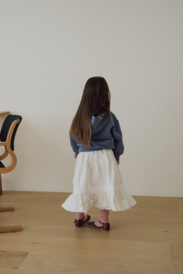 52A706A0-79C5-4C61-A1DA-D8BF51080FA9 〖預購〗花語繫帶圍裙式質感長裙