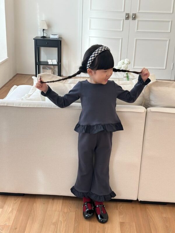 560F977C-D981-4E1E-9A56-A057628D1169 〖預購〗Alto 荷葉邊飾套裝