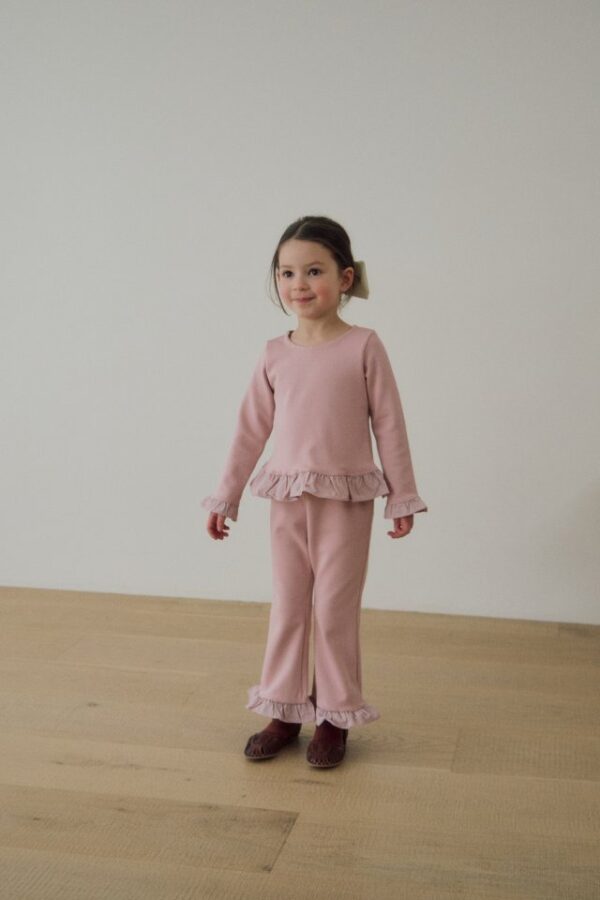 56C09524-99E8-4539-A099-690AFBC28B6F 〖預購〗Alto 荷葉邊飾套裝