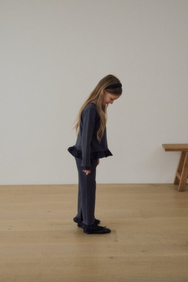 5B19199F-62AC-48BF-9889-9BEC8E7854FA 〖預購〗Alto 荷葉邊飾套裝