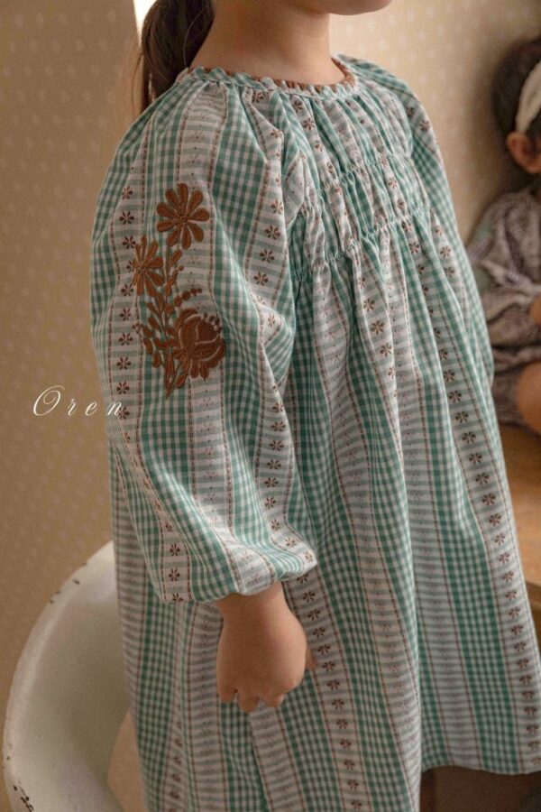 60554C4E-3DAE-4097-B1B0-C4BE9172023A 〖預購〗Cefuri 復古格紋洋裝