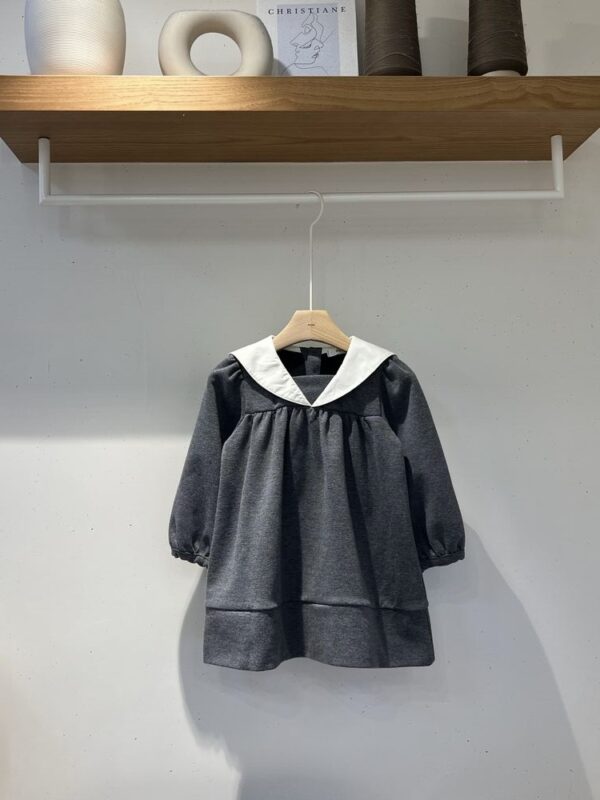 678B59E8-5DC8-4EAB-9AD9-3E715D305F79_1_201_a 〖預購〗學院序曲經典深灰質感洋裝