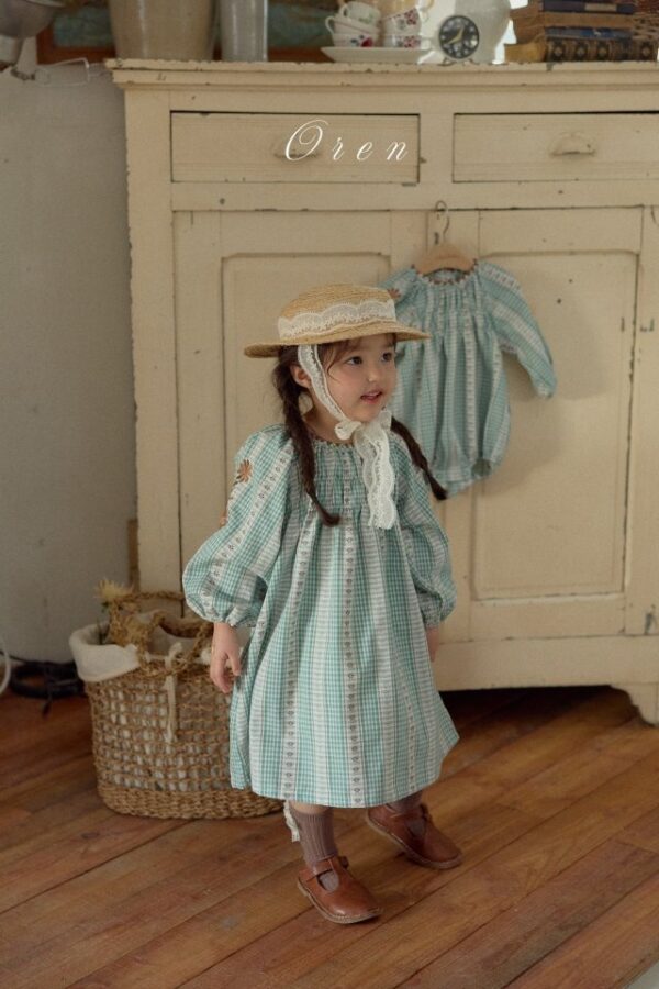 732D301C-62D9-4095-8DBC-76F435970F8B 〖預購〗Cefuri 復古格紋洋裝