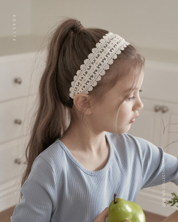 7D70C7A2-4A42-4F04-8A51-CAC4ECA4BFB6 〖預購〗Daisy 鏤空織紋法式髮箍