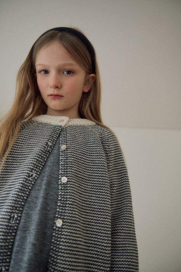 80854B9C-01E7-41B9-A6CA-4DE7F0EF7473 〖預購〗復古撞色邊飾經典外套