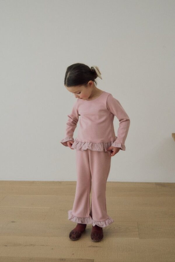 8846DE11-7B2E-48B3-BE81-284A9ADF85F4 〖預購〗Alto 荷葉邊飾套裝