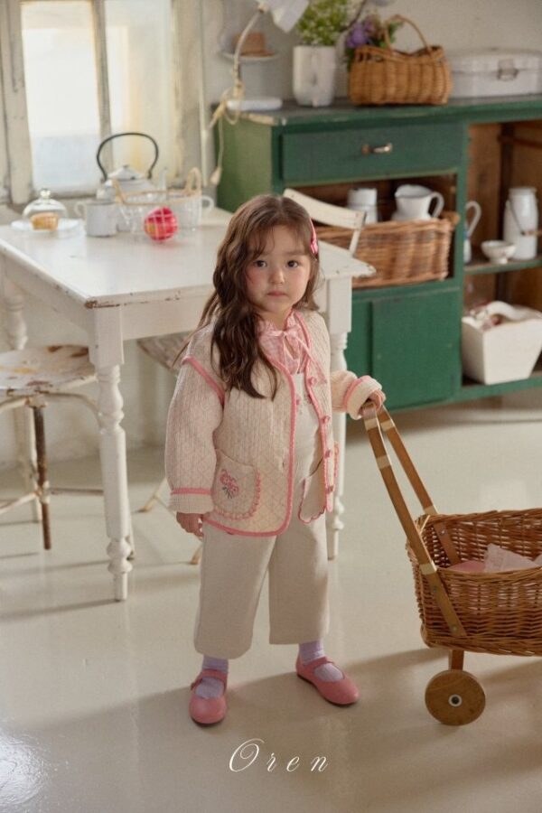 88E73F14-BA72-45E7-A09C-ED7ABA29AB38 〖預購〗Maison 絎縫外套