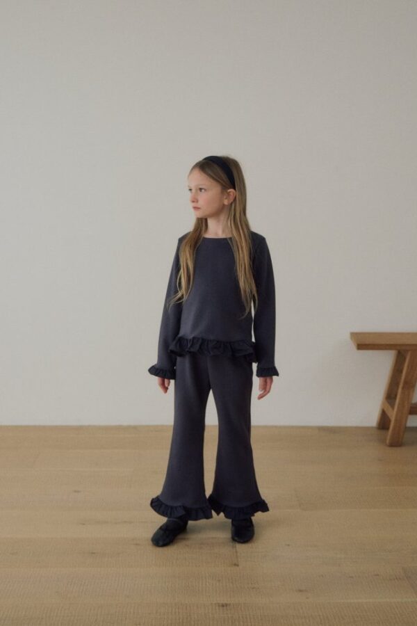 9446B1F5-43A2-40D2-84E6-A08EBBC42135 〖預購〗Alto 荷葉邊飾套裝