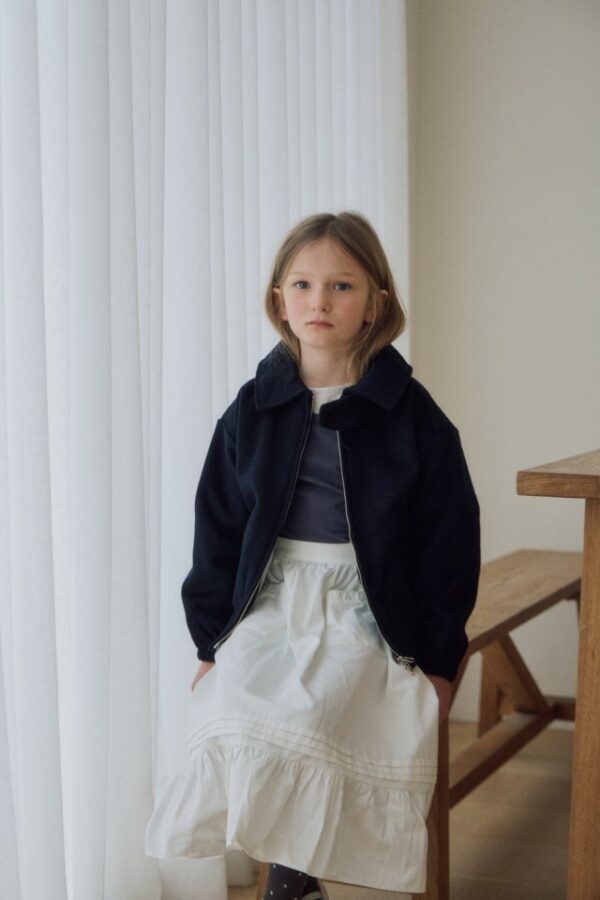 9AD26C89-32C7-413E-87CD-56BF2DDE7D6F 〖預購〗花語繫帶圍裙式質感長裙