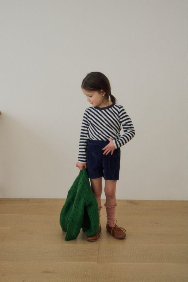 9BAB4D57-267F-47E6-A4A6-067203656E21 〖預購〗奶油濾鏡 Crema 質感五分褲