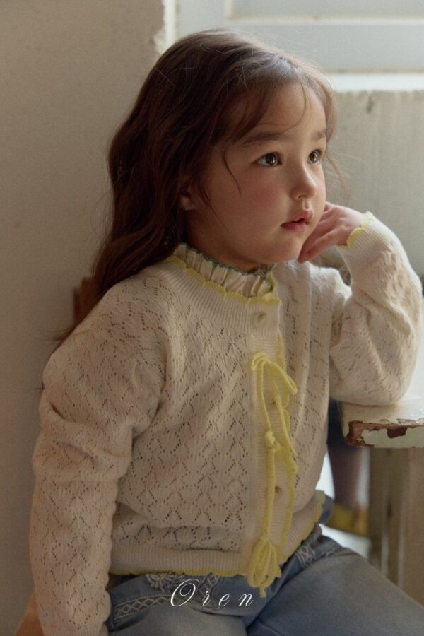 A0C5D71C-F5ED-417E-B724-0179B879F0E9 〖預購〗Amélie 扇形針織開襟衫