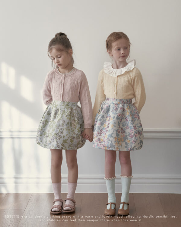 A1EB344F-E8D9-456E-9491-2BCF03F73432 〖預購〗Rosy 秘密花園碎花波浪短褲裙