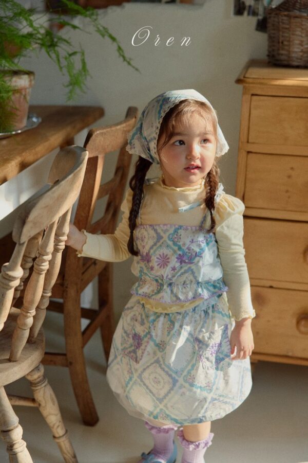 A86BE2BE-C96A-4FE7-B5B4-D5D0C35C97EB 〖預購〗Colette 花卉圍裙套裝