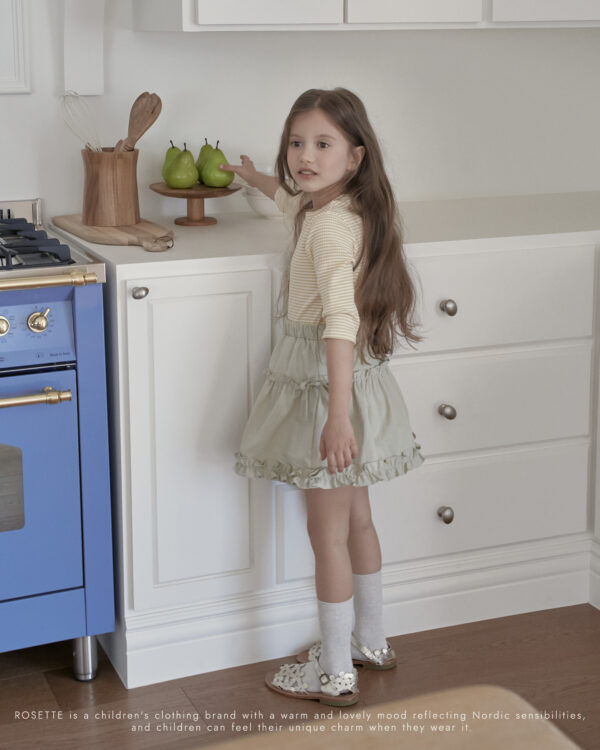 AA8F1A9D-38D0-486C-8CE6-36D24531D61A 〖預購〗Lara 舞動層次感蝴蝶結澎澎褲裙