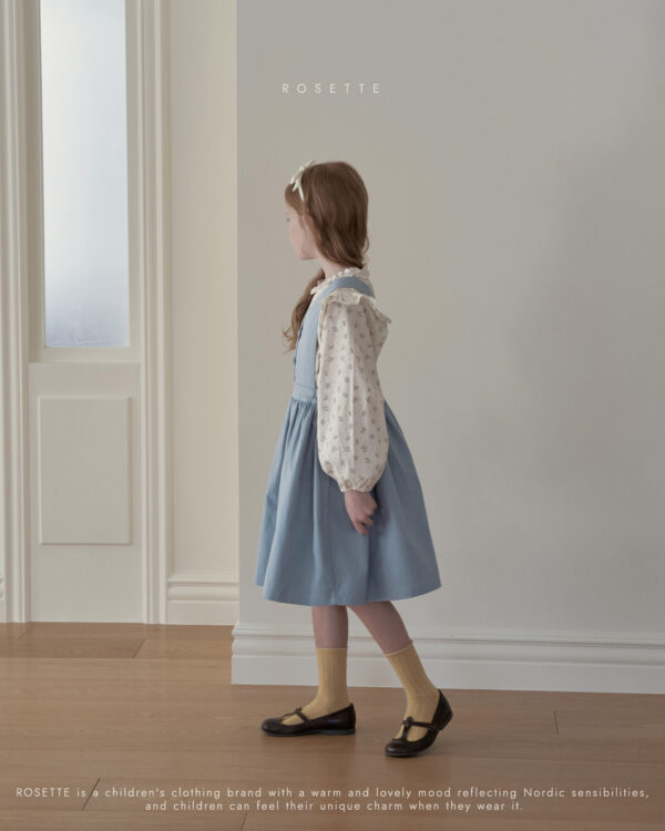 B13B6A50-D61B-45FA-ADA2-B9360A52ED2A 〖預購〗Haute 慵懶美學碎花吊帶裙