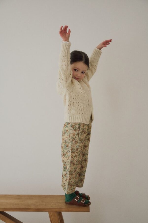 C5885E1B-DE5F-46CC-9DDD-9B9CE9276421 〖預購〗Koi 花綻碎花滿版質感長褲