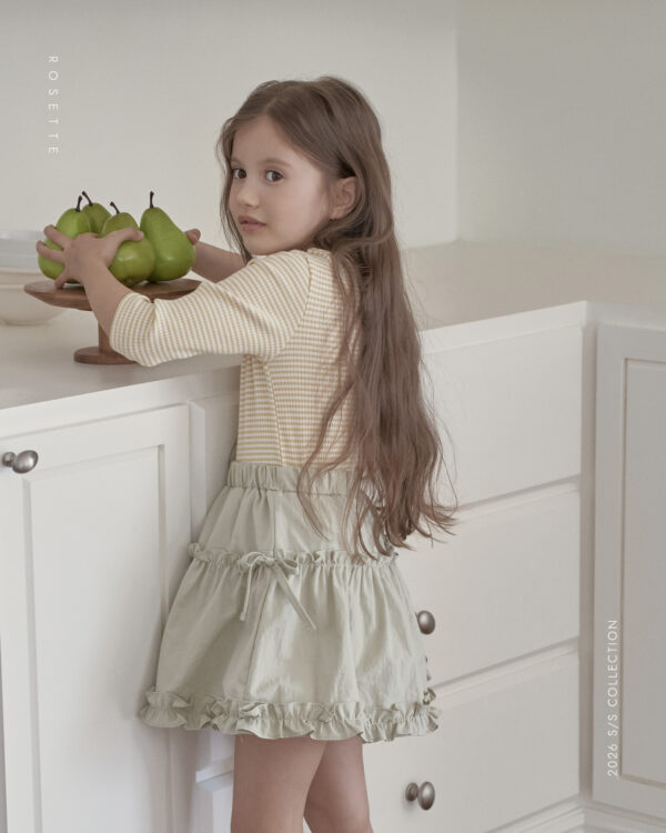 C6705EF0-9378-4BCB-ABD6-56BFDAEA30E6 〖預購〗Lara 舞動層次感蝴蝶結澎澎褲裙