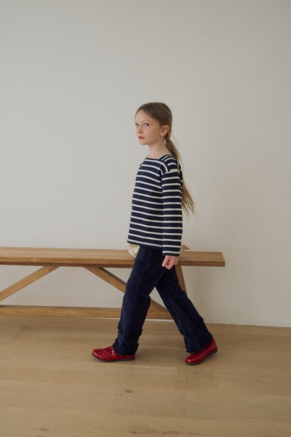 CFF848BC-766C-440F-9397-D91216C54C95 〖預購〗慵懶寬鬆剪裁長褲