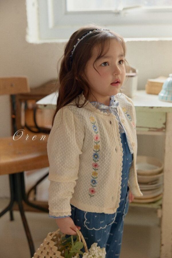 D641C3BE-F0EA-4579-B1BC-044DB100E205 〖預購〗Colette 花卉刺繡開襟外套