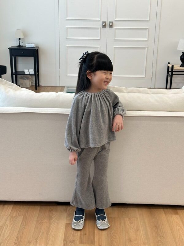 D64CBE56-7036-4299-9152-541470355D1A 〖預購〗Coco 詩篇縮口袖套裝