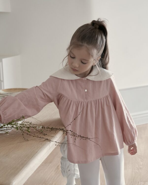 D891F29D-8842-48E5-B3B9-9E9B552DB5A8_1_201_a 〖預購〗Yuki 晨露感撞色翻領厚磅襯衫