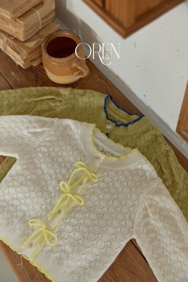 DA703946-3579-471F-B80B-695224414A7F 〖預購〗Amélie 扇形針織開襟衫