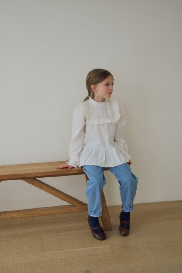 E852BA87-A1A8-4E04-B7D4-82D3F3DE9DC2 〖預購〗經典恆藍翻摺邊質感牛仔褲