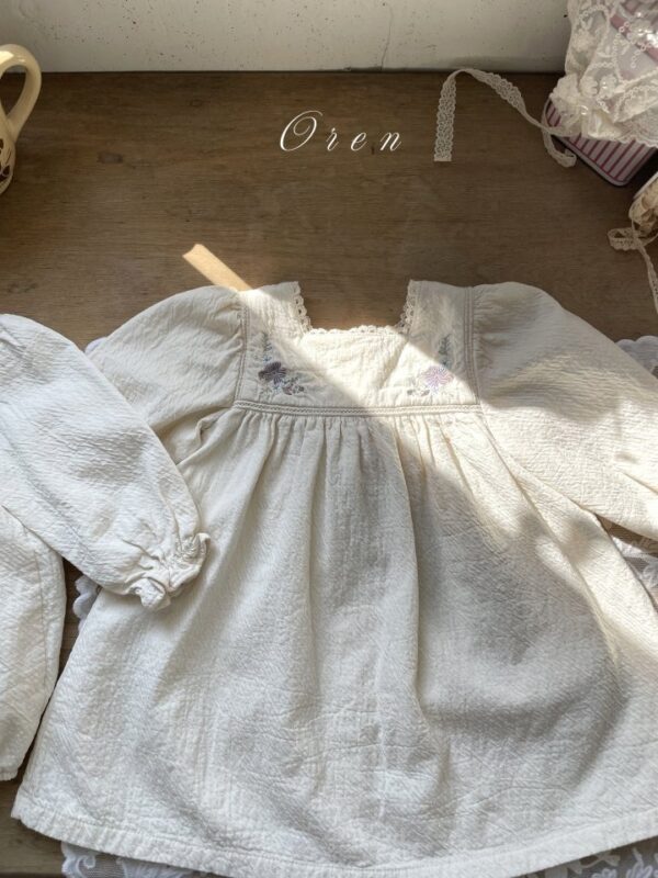 E9512335-D51B-4A82-AEDA-483448277246 〖預購〗艾瑪蝴蝶暖暖洋裝