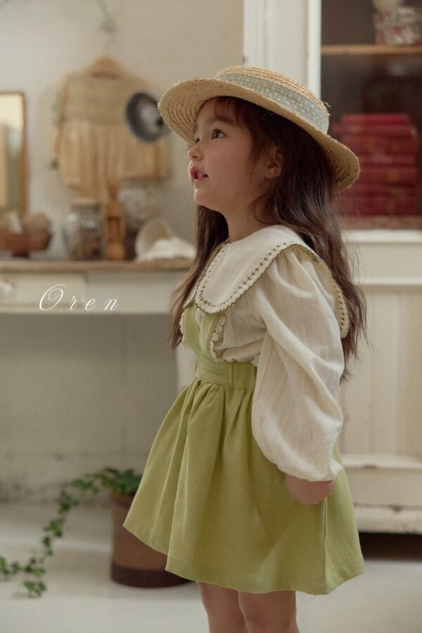 ED729E6E-AA30-4034-B819-92ECDBEB4D86 〖預購〗Atelier 吊帶裙